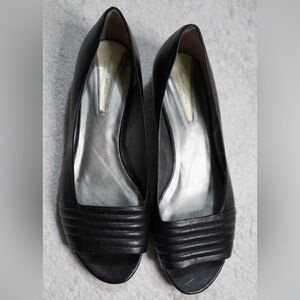 Kenneth Cole New York Black Peep-Toe flat